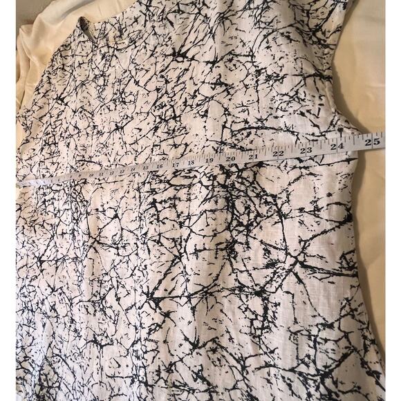 Bryn Walker Ivy Shirt Asymmetrical Hem Linen Top Black White Print Made in USA M - Picture 9 of 11
